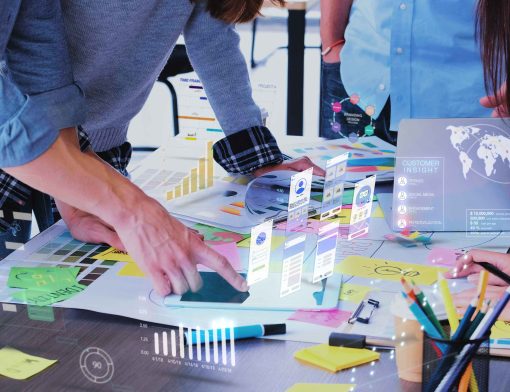 Profissionais discutem ux user experience.