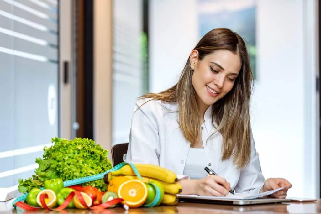 Quanto ganha um nutricionista e como iniciar na carreira?